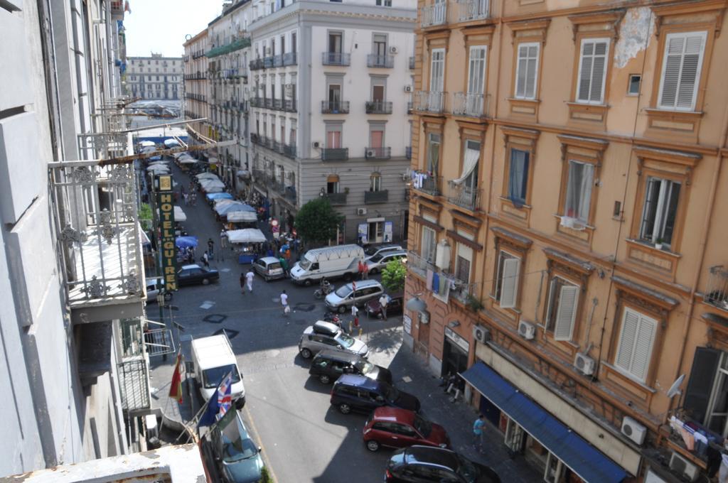 Firenze32 Panzió Nápoly Kültér fotó
